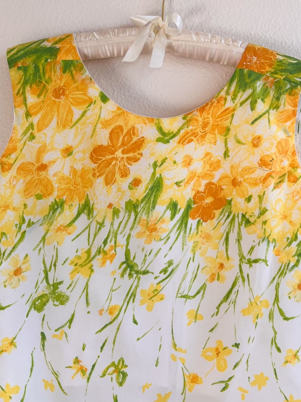 Vintage 1960s Yellow Floral Print Spring Dress (M) - Picture 6 of 13